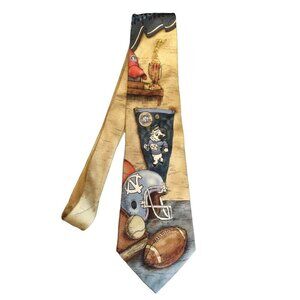 Carolina Tarheels mens silk tie sports pennant basketball football college